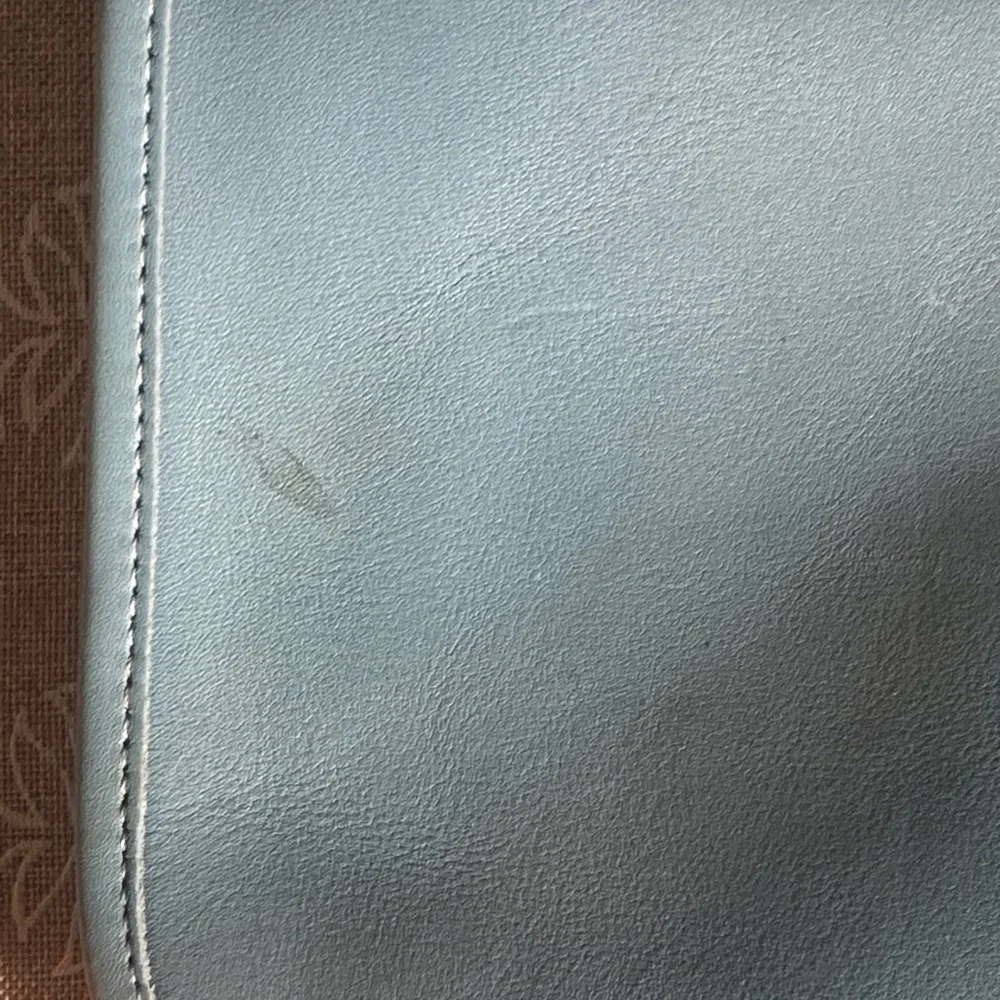 Coach Messenger Hippie Flap - Picture 2 of 13